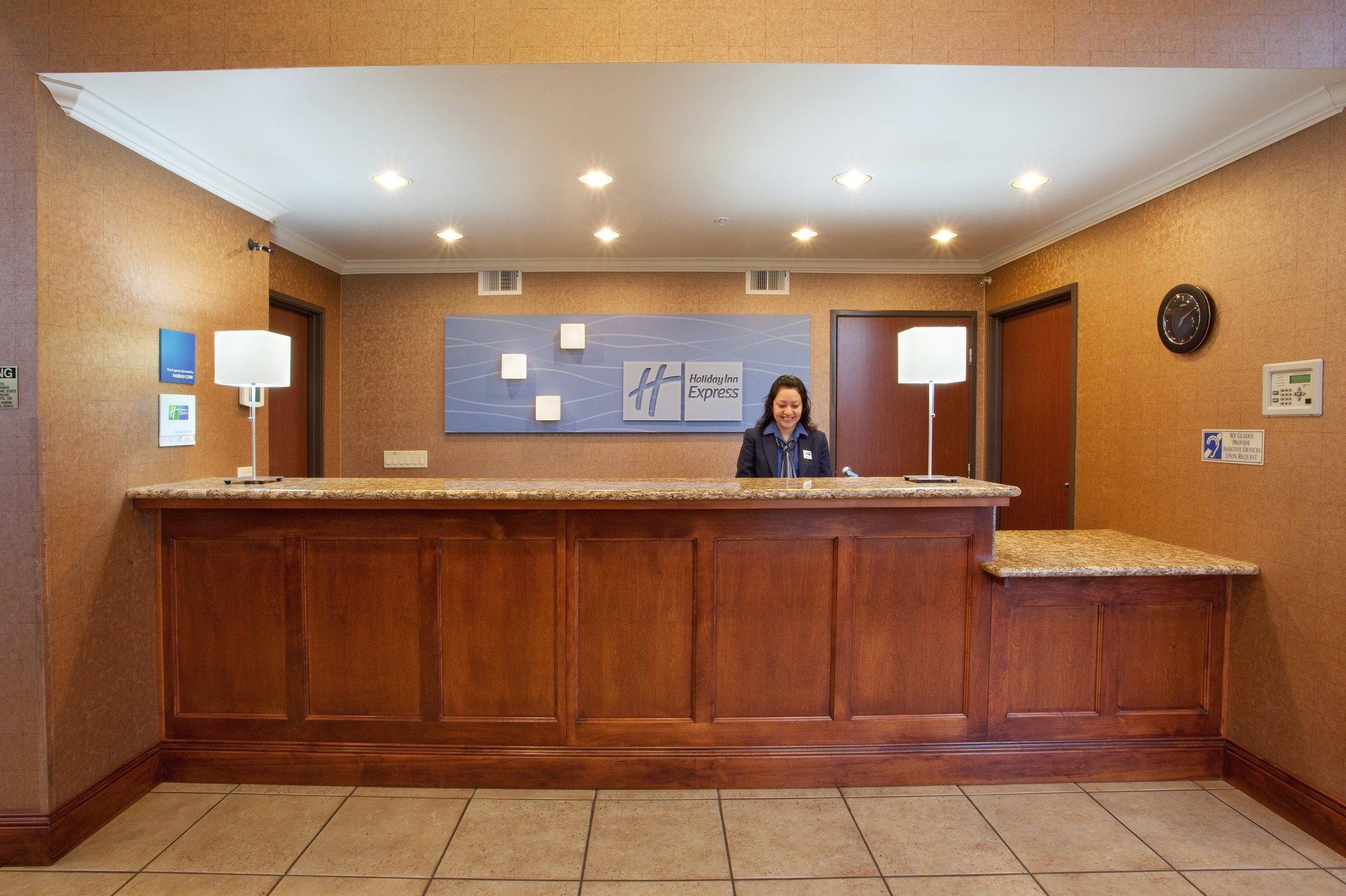 Holiday Inn Express- West Sacramento, An Ihg Hotel Exterior photo